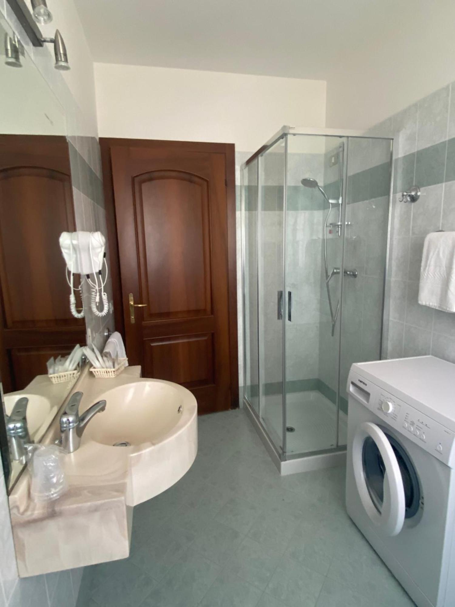 Residence Atlantico Лідо-ді-Єзоло Номер фото